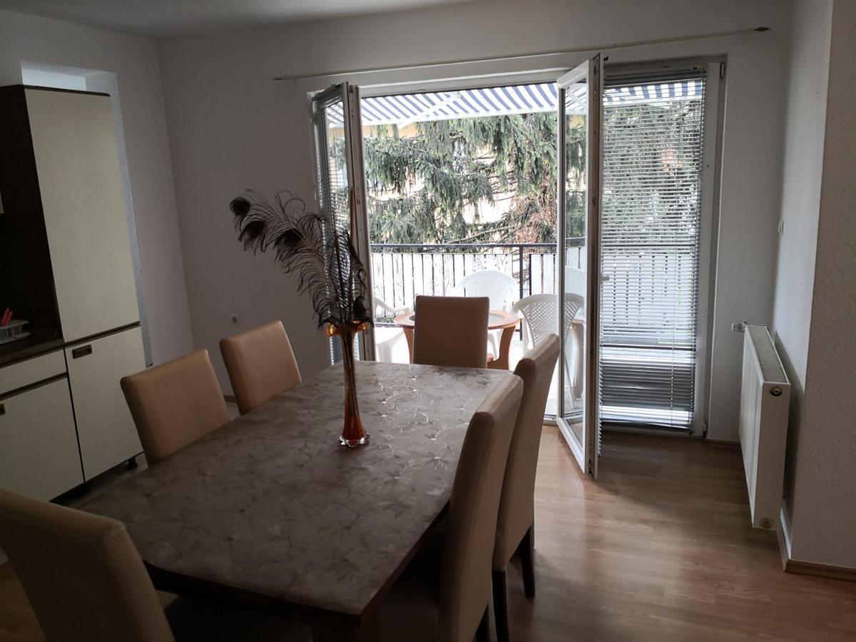 Appartement Apartman Sana Lux à Sanski Most Extérieur photo
