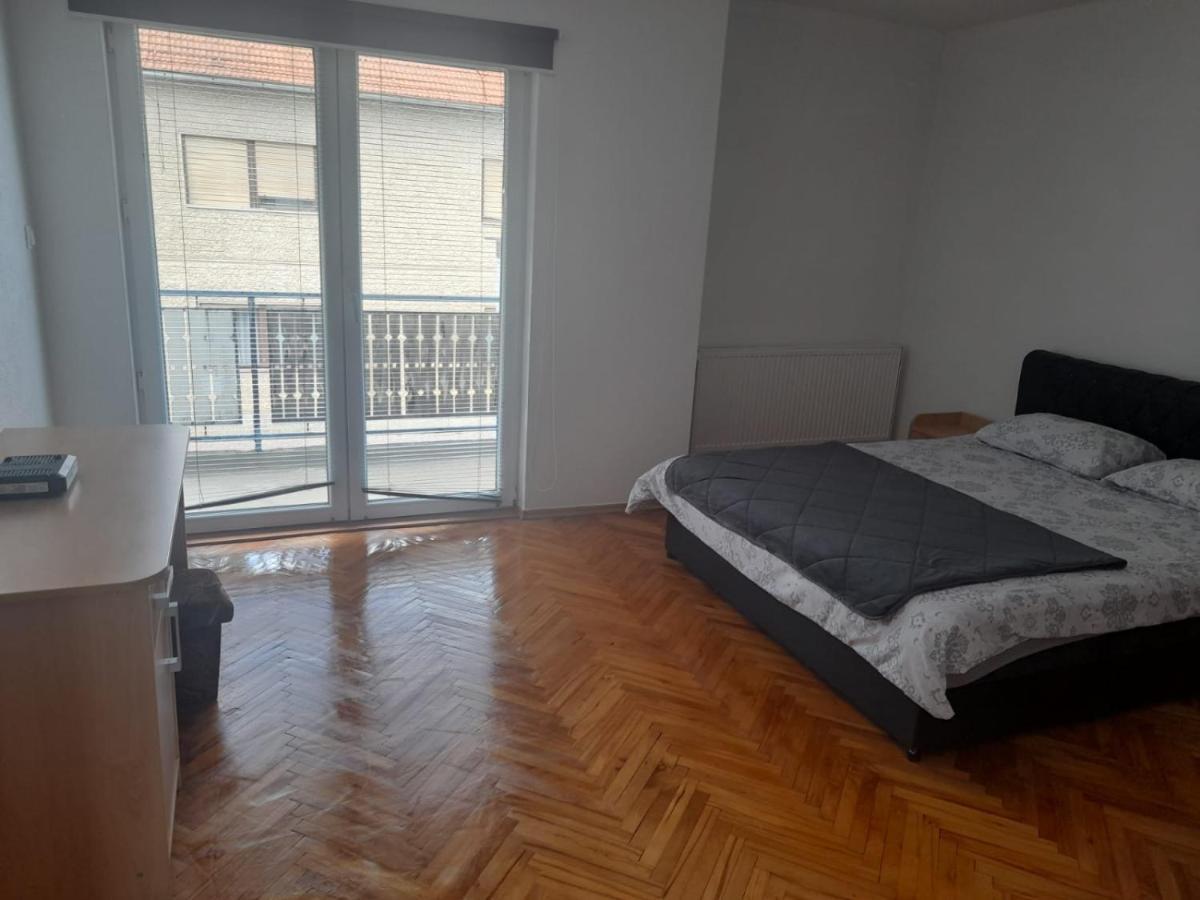 Appartement Apartman Sana Lux à Sanski Most Extérieur photo