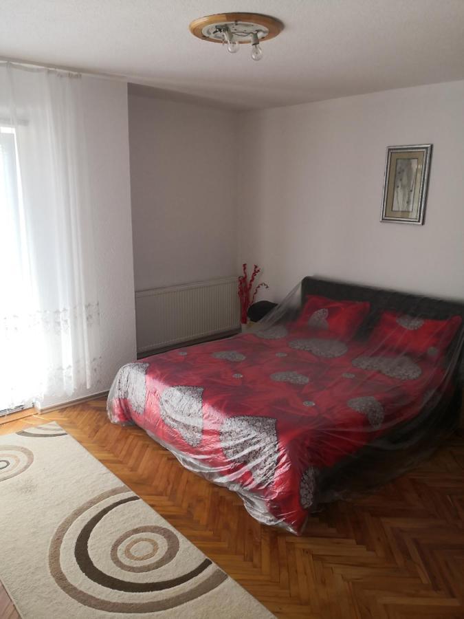 Appartement Apartman Sana Lux à Sanski Most Extérieur photo